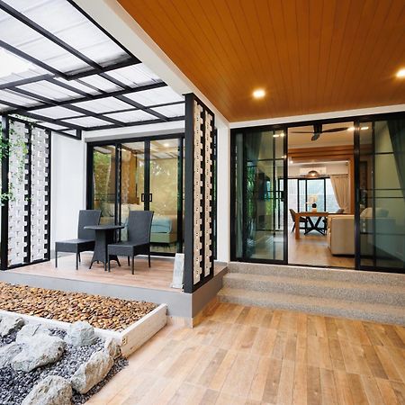 T House Villa Bangtau-part Kültér fotó