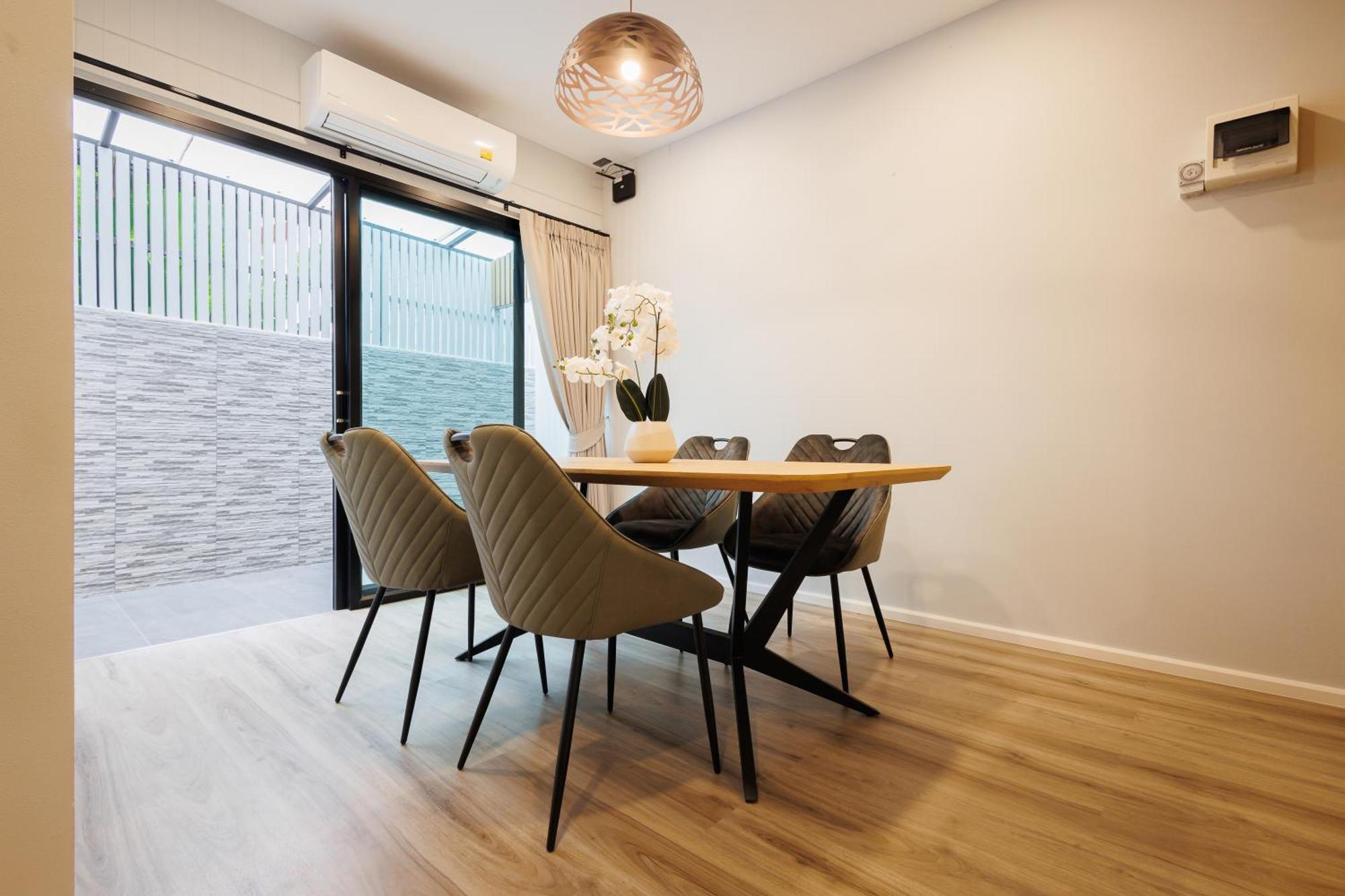 T House Villa Bangtau-part Kültér fotó