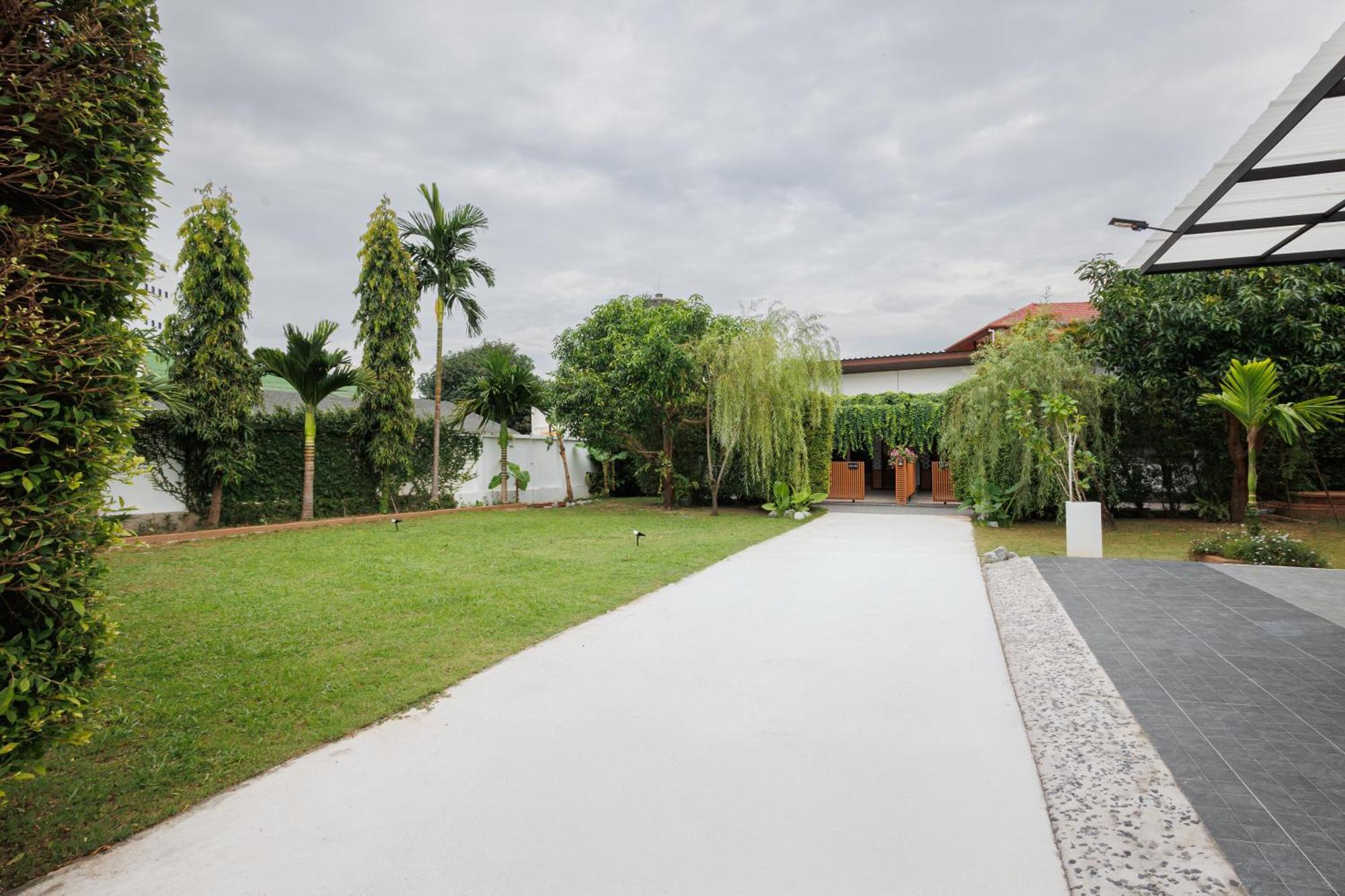 T House Villa Bangtau-part Kültér fotó